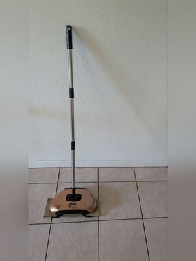 Easy Edge Sweeper Easy To Assemble NWT